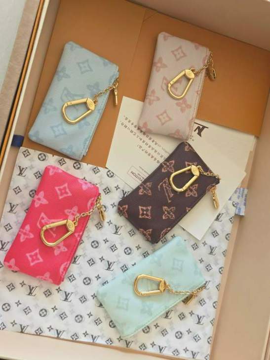 Picture of Louis Vuitton Wallets _SKUfw223141292fw